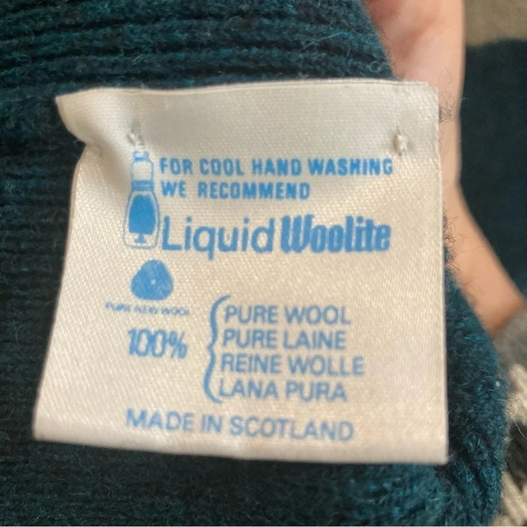 PRINGLE OF SCOTLAND SZ L Country Lodge Embroidery 100% Wool Crew Neck Sweater - Picture 4 of 8